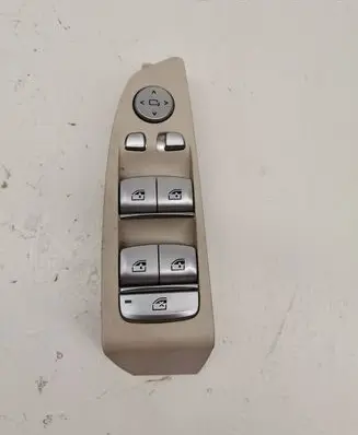BMW 7 G11 G12 Electric window control switch 9382503