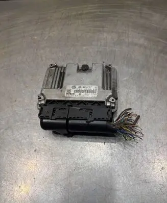 Skoda Fabia Mk2 (5J) Engine control unit/module 045906013E 0281013010