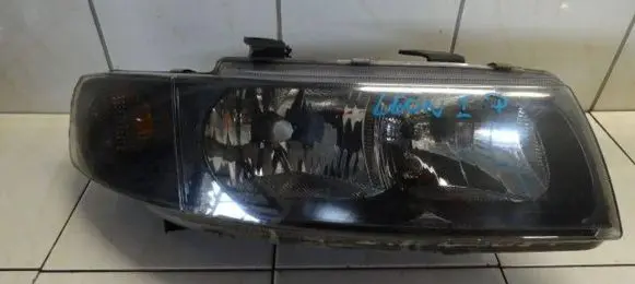 Seat Leon (1M) Headlight/headlamp