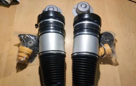 Audi A6 S6 C6 4F Air suspension front shock absorber 4F0616040