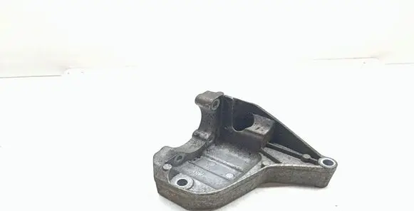BMW 3 E90 E91 Power steering pump mounting bracket 7794455