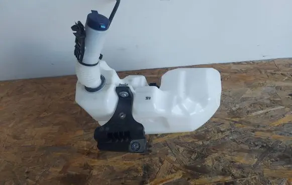 Peugeot Boxer Windshield washer fluid reservoir/tank B805