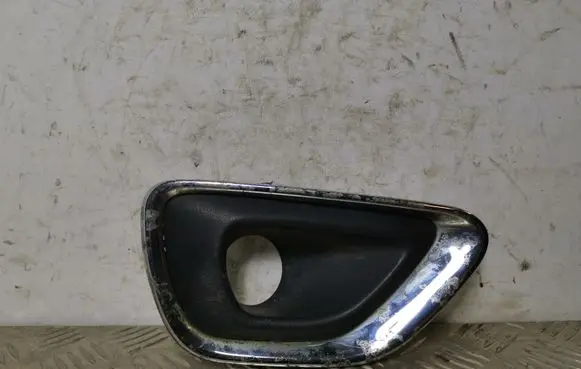 Jeep Grand Cherokee Front fog light trim/grill 68153082AB