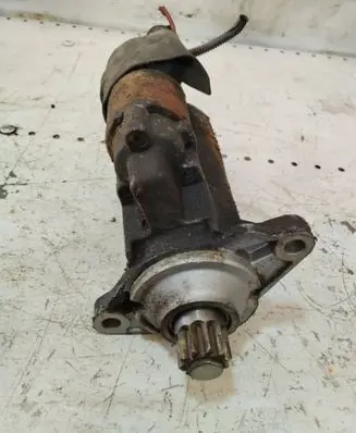 Volkswagen Touran I Starter motor