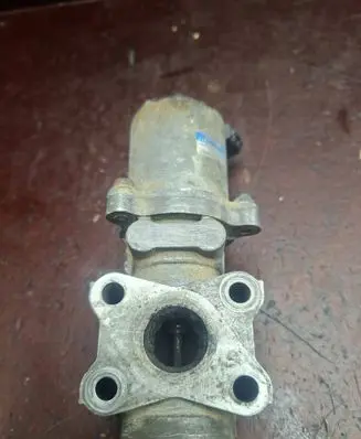 Toyota Corolla Verso E121 EGR valve 256200R010