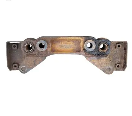 Jaguar XK8 - XKR Rear differential/diff mount bracket MNC2852AA