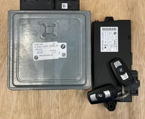 BMW 3 E90 E91 Engine ECU kit and lock set 7595179 595179