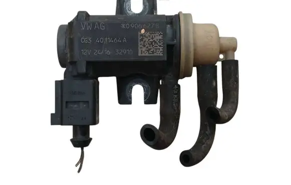 Skoda Superb B8 (3V) Turbo solenoid valve 04L131051F
