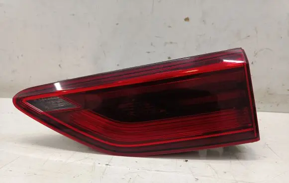 Volkswagen Golf VIII Tailgate rear/tail lights 5H0945094D