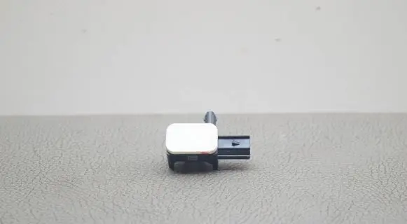 Volvo V60 Airbag deployment crash/impact sensor 31334336
