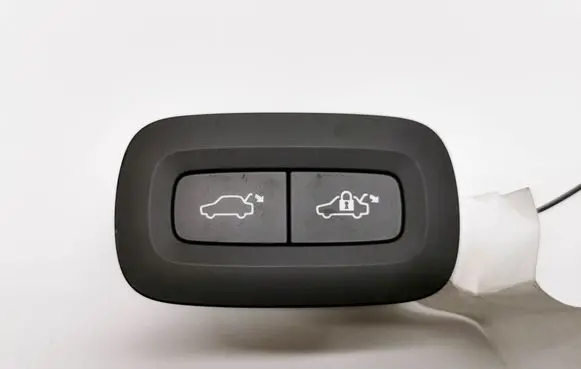 Volvo S90, V90 Tailgate/boot open switch button 31427330
