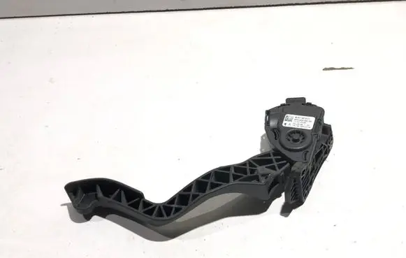 Peugeot 207 Accelerator throttle pedal 9680756880