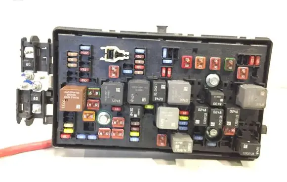 Opel Insignia A Fuse box set 13345497 13255300 529050199