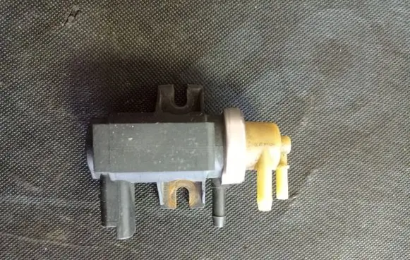 Ford Mondeo MK IV Turbo solenoid valve 9672875080