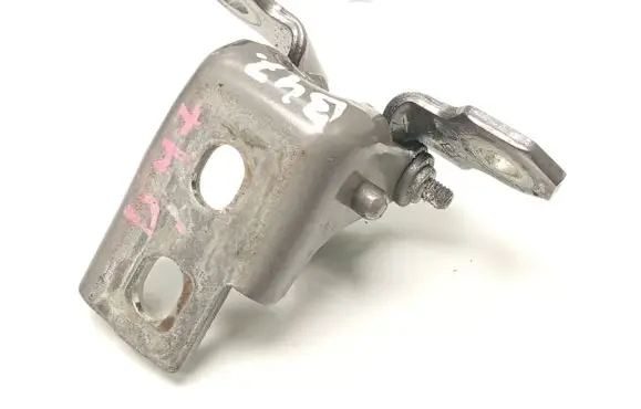 Renault Captur Rear door upper hinge 804000016R