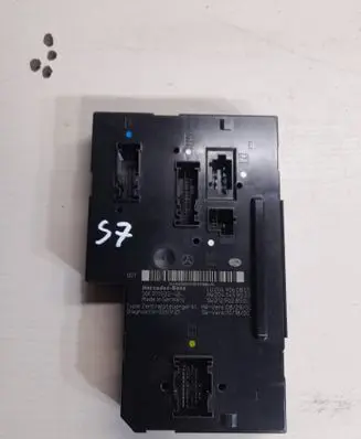 Mercedes-Benz C W204 SAM control unit 2049060805 5DK01102240 2045459032