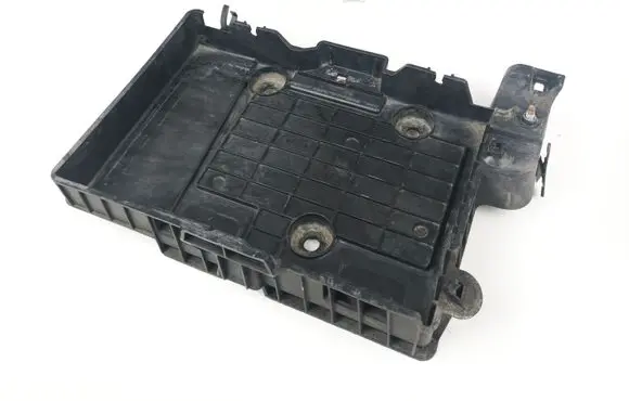 Renault Megane II Battery tray 8200166032