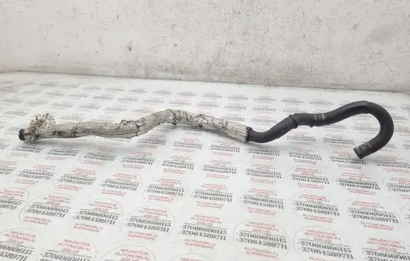Audi A4 S4 B8 8K Fuel line pipe 8T0201