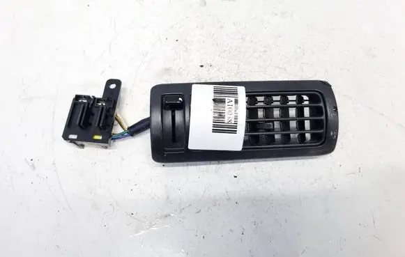 Hyundai Santa Fe Dash center air vent grill 979802B100 97980-2B100
