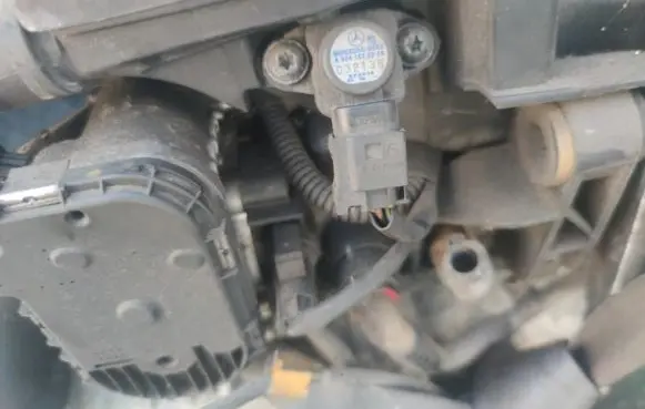Mercedes-Benz C W203 Air pressure sensor A0041533928 032136