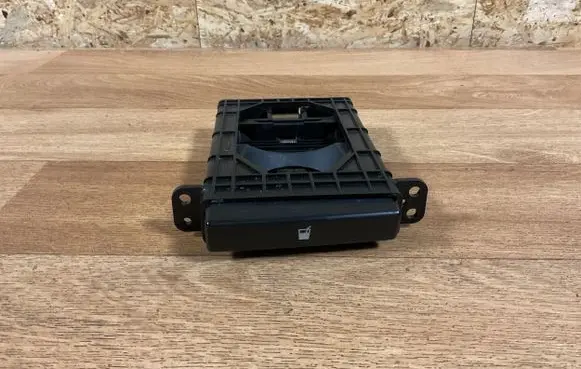 Toyota Avensis T250 Cup holder MT3509