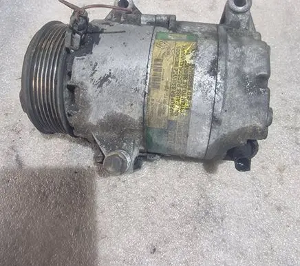 Renault Espace - Grand espace IV Air conditioning (A/C) compressor (pump) 8200067915 050321201 9509