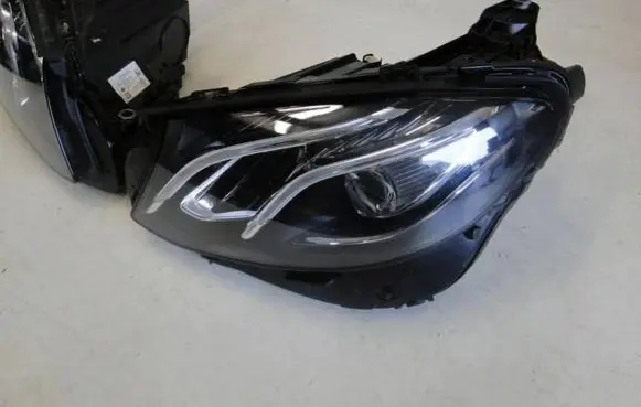 Mercedes-Benz E W213 Headlight/headlamp A2139066501