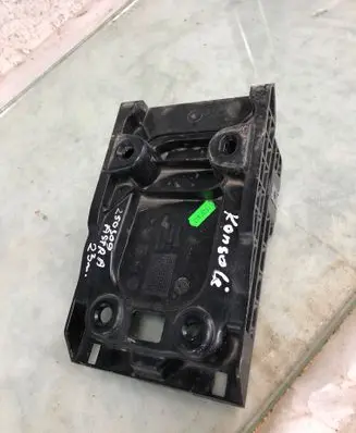 Opel Astra L Other center console (tunnel) element 9830715380