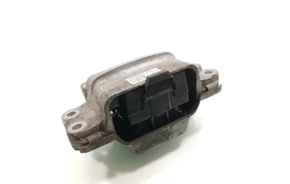 Volkswagen PASSAT B7 Engine mounting bracket 1K0199555 3318202