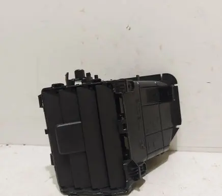 Mazda 3 II Dash center air vent grill BBP26491X K3006 K6269
