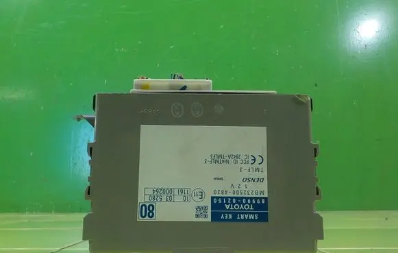 Toyota Auris 150 Central body control module 8999002150