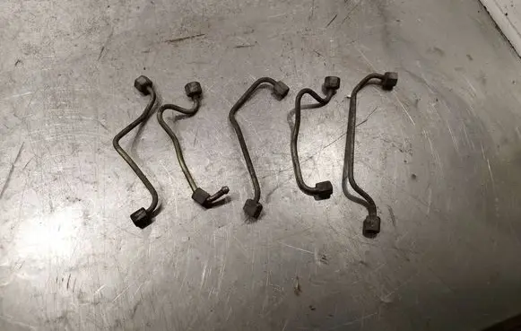 Ford Fiesta Fuel injector supply line/pipe 