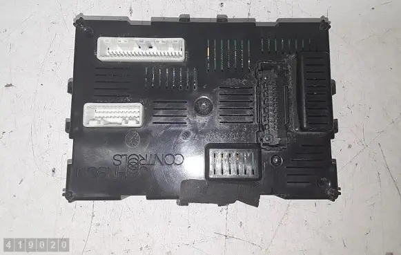Nissan Note (E11) Engine control unit/module 284B2BC52A