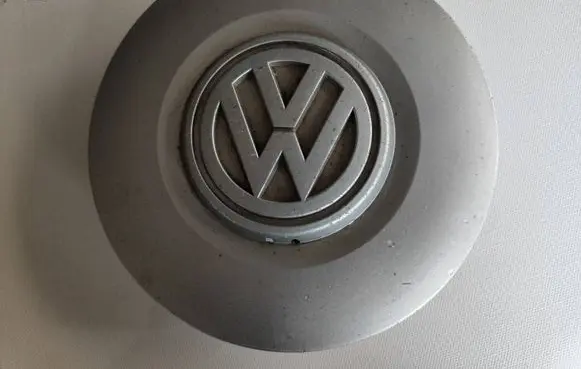 Volkswagen Golf III Original wheel cap 3A0601149A