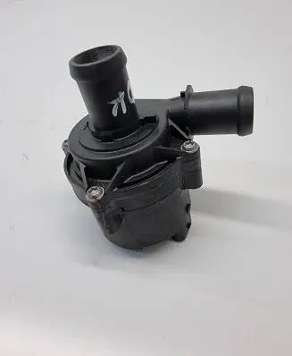 Seat Leon IV Electric auxiliary coolant/water pump 5Q0965567
