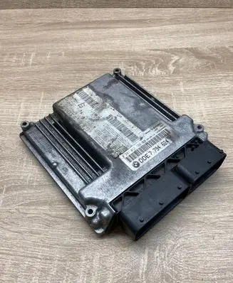 BMW 3 E46 Engine control unit/module ECU 7794624 0281011122