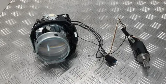 Mercedes-Benz R W251 Headlight part 15869601