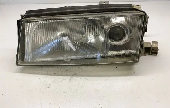 Skoda Octavia Mk1 (1U) Headlight/headlamp 24608500