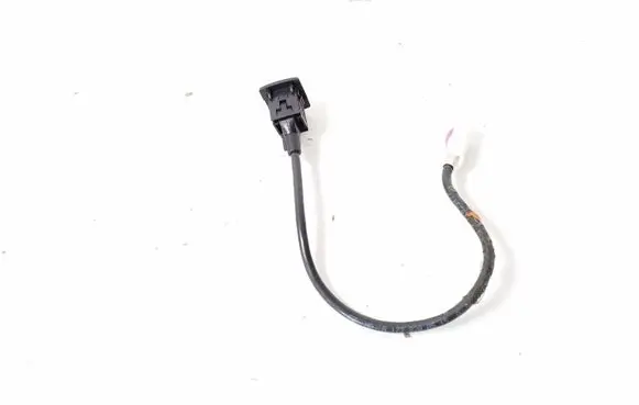 Mercedes-Benz SLK R172 USB socket connector A1728200515