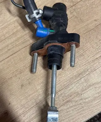 Toyota Corolla Verso AR10 Clutch master cylinder 1230723 314340F020