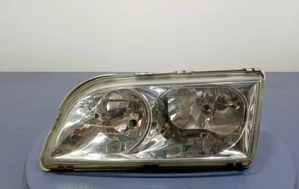 Volvo S40, V40 Headlight/headlamp 20-A272