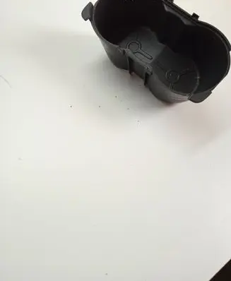 Cup holder front