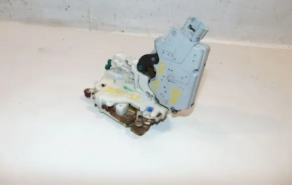 Nissan Primera Front door lock 805022F900 805522F000