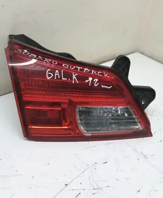 Subaru Outback Tailgate rear/tail lights