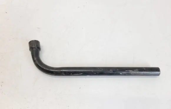 Opel Meriva A Wheel nut wrench 13107800 461086563
