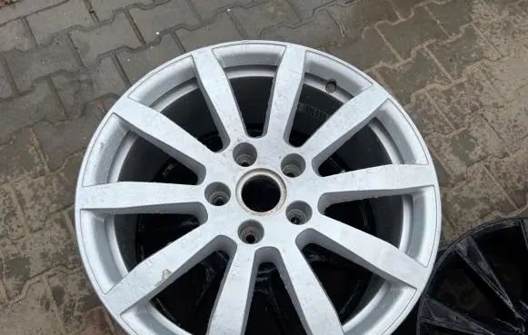 Porsche Cayenne (9Y0 9Y3) R19 alloy rim 