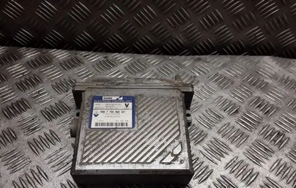 Volvo S40, V40 Engine control unit/module R04080002D 7700868321 7700103515A