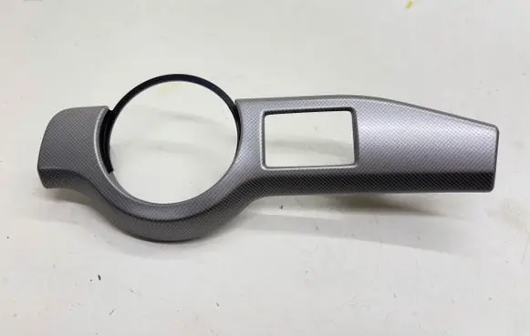 Dashboard glove box trim
