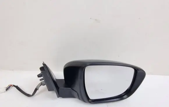 Nissan Qashqai Front door electric wing mirror E11038139