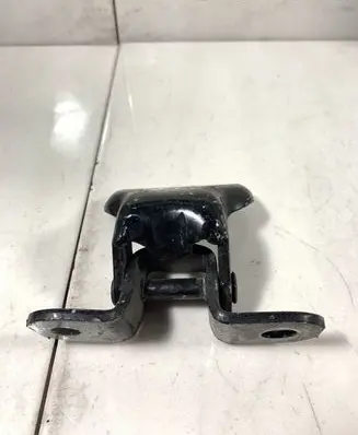 Toyota RAV 4 (XA30) Front door upper hinge